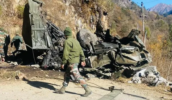उत्तर सिक्किम में सेना का ट्रक खाई में गिरा, 16 कर्मियों की मौत